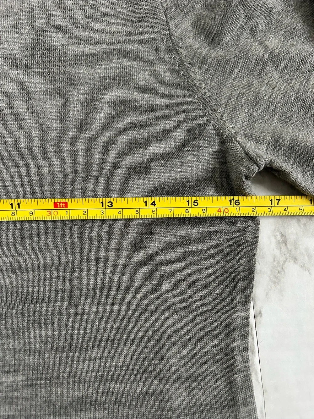 J. Crew | women’s size medium 100% merino wool Carolyn fitted crewneck sweater